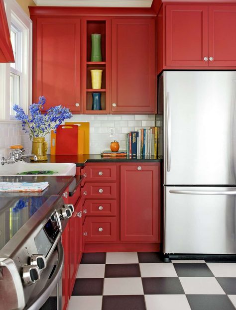 red-kitchen-cabinets-stainless-steel-appliances-f8e41198 Red Kitchen Cabinets, Family Luxury, Kitchen Cabinet Color Ideas, Kitchen Cabinet Trends, Red And White Kitchen, Red Cabinets, Beautiful Kitchen Cabinets, Red Kitchen Decor, Luxury Inspiration