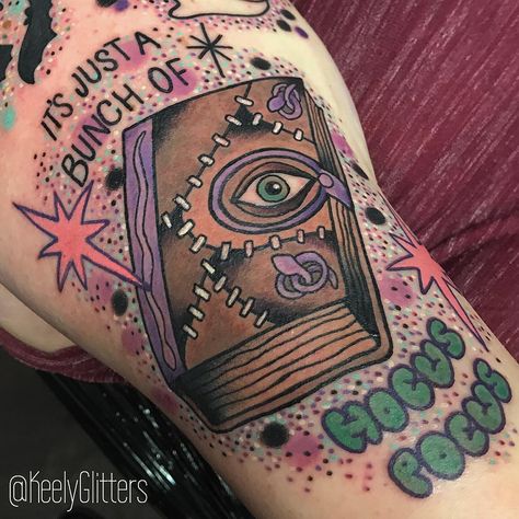 ⭐️𝗞𝗘𝗘𝗟𝗬 𝗚𝗟𝗜𝗧𝗧𝗘𝗥𝗦⭐️ on Instagram: “It’s just a bunch of Hocus Pocus 💚💜🎃🕸🕷 #hocuspocus #happyhalloween” Disney Villain Tattoo Sleeves For Women, Book Hocus Pocus Tattoo, Hocus Pocus Spell Book Tattoo, Hocus Pocus Sleeve Tattoo, Halloween Cartoon Tattoo, I Put A Spell On You Tattoo, Hocus Pocus Book Tattoo, Halloween Sleeve Tattoo For Women, Disney Halloween Tattoos