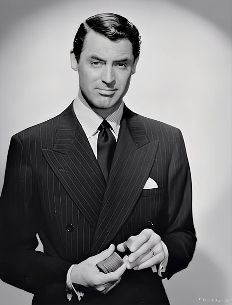 #Actor #Hollywood #Filmstar #Moviestar #Classy #Handsome Old Hollywood Man, Film Noir Men, 1950s Hollywood Aesthetic, Old Hollywood Glamour Men, Hollywood Actors Men, Old Hollywood Men, Classy Suits Men, Hollywood Suits, Old Hollywood Prom