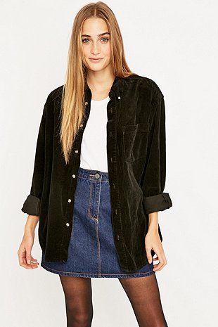 Black Corduroy Jacket, Cord Shirt, Oufits Casual, Girls In Mini Skirts, Corduroy Shirt, 90s Fashion Outfits, Urban Renewal, Mode Inspo, Awesome Stuff