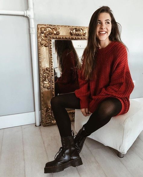 Vinter Mode Outfits, Big Sweaters, Look Retro, Spring Fashion Casual, Black Tights, Looks Style, Mode Inspiration, Spring Outfits Casual, Outfit Casual