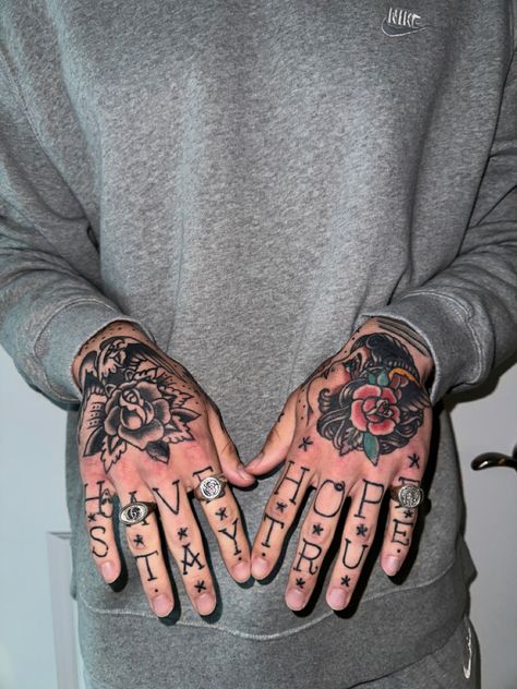 Men’s Full Finger Tattoos, American Trad Hand Tattoo, Old School Hand Tattoo, Men Hand Tattoos Ideas, Traditional Finger Tattoos, American Traditional Hand Tattoos, Men Hand Tattoo, Men Hand Tattoos, Hand Tattoos Ideas