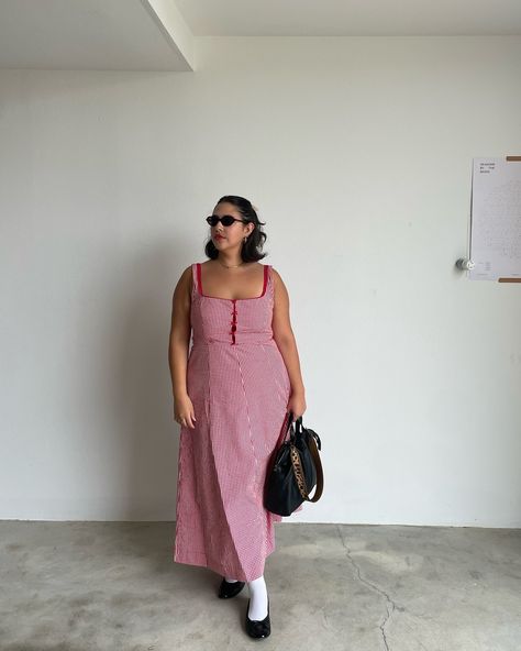 Libby May (@libbymayy) • Instagram photos and videos Mid Dress Outfit, Brunch Aesthetic Outfit, Plus Size Feminine Style, Verano Aesthetic, Chubby Outfit Ideas, Brunch Outfit Ideas, Mid Size Outfits, Fashion Thoughts, Mid Size Fashion