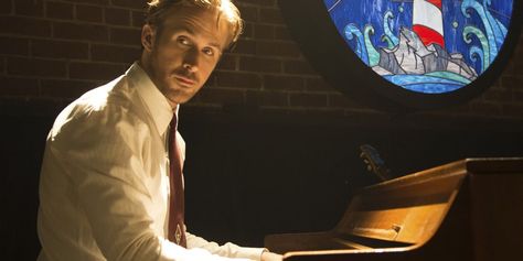 Ryan Gosling Piano, Ryan Gosling La La Land, Ryan Gosling Kids, Learning Banjo, Benny And The Jets, Ryan Gosling Movies, Learn To Play The Piano, Damien Chazelle, Play The Piano