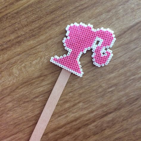 Perler Beads Barbie, Barbie Perler, Barbie Perler Beads, Mini Hama Beads, Hama Mini, Pearl Beads Pattern, Diy Perler Bead Crafts, Diy Perler Beads, Iron Beads