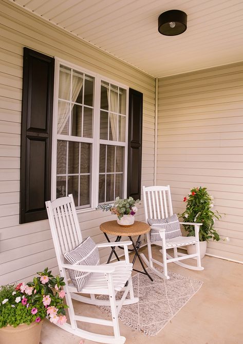 Front Porch Sitting Area Ideas, Porch Patio Ideas, Front Porch Landscaping, Porch Seating, Front Porch Seating, Front Porch Patio, Front Porch Furniture, Porch Inspiration, Porch Landscaping