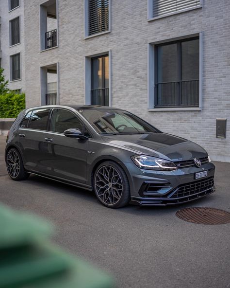 Grey Volkswagen Golf, Grey Golf Car, Volkswagen Tdi, Stairs Black, Golf R Mk7, Limestone Grey, Polo Car, Dream Whip, Nardo Grey