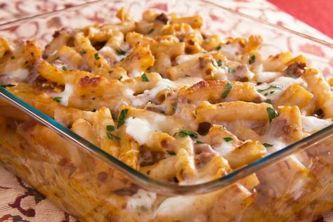 Ziti Al Forno, Baked Penne Pasta, Pork Pasta, Italian American Food, Canned Spaghetti Sauce, Pasta Bake Recipe, Baked Penne, Italian Sausage Pasta, Tuna Casserole