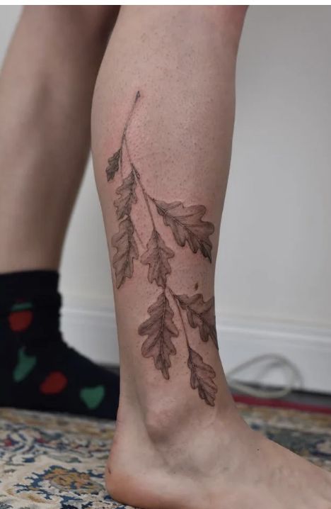 Oak Leaf Tattoo Design, Oak Tattoo Tree, White Oak Leaf Tattoo, Oak Branch Tattoo, Awen Tattoo, Oak Tree Leaf Tattoo, Oak Leaves Tattoo, Falling Leaves Tattoo, Maple Leaves Tattoo