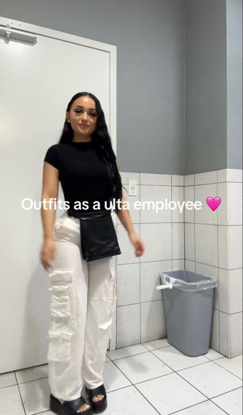 Ulta Work Outfit, Ulta Employee, Abs Workout, Fashion Inspo Outfits, Work Outfit, Fashion Inspo