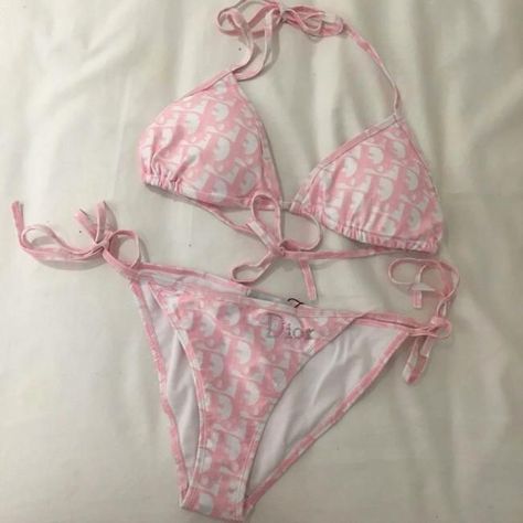 𝙪𝙧_𝙚𝙢 Dior Pink Monogram, Swimsuit Aesthetic, Swimsuit Inspo, Y2k Swimsuit, Dior Pink, Beach Fits, Trendy Swimsuits, Pink Monogram, Cute Bathing Suits