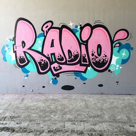 @radiohey #graff #grafffunk #graffiti #style                                                                                                                                                                                 More Graffiti Workshop, Graffiti Ideas, Alphabet Graffiti, Graffiti Art Letters, Graffiti Text, Graffiti Piece, Graffiti Logo, Graffiti Words, Graffiti Writing