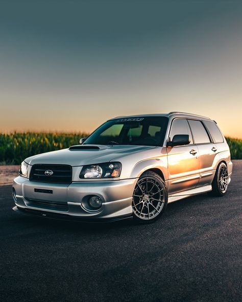 Sunset Vibes 🙌 . D03-R 18.9.5 +35 5x100 . #vrforged #forester #foresterculture #fozzy #subaru #subaruforester #subarunation #jdm #jdmcars #subiestance #stancesociety #stancednation #loweredstandards #stancecar #carculture #stancenation #stance Subaru Forester Sg5, Subaru Xt, Jdm Subaru, Forester Xt, Subaru Forester Xt, Datsun Car, Sunset Vibes, Japanese Domestic Market, Stance Cars