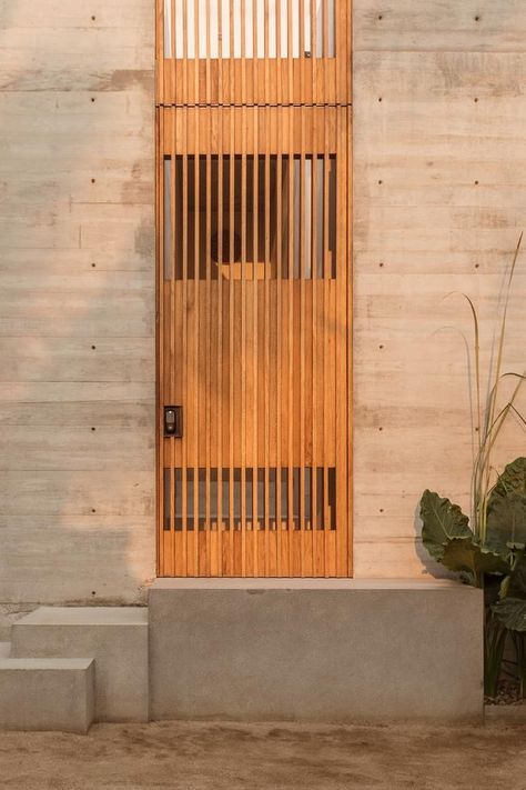 Tropical Doors, Tropical Interior, Door Detail, Cool Doors, Villa With Private Pool, Vogue Australia, Main Door, Reception Desk, Entrance Hallway