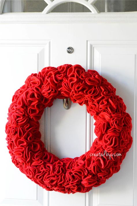 How to Make a Red Ruffle Wreath - created by v. Red Wreath Ideas, All Red Christmas Wreath, Christmas Weeath Red Door Cool, Felt Ruffle Wreath, Winter Wreath Red, Ruffle Wreath, Valentine Wreath Diy, Burlap Wreath Tutorial, Burlap Wreath Diy