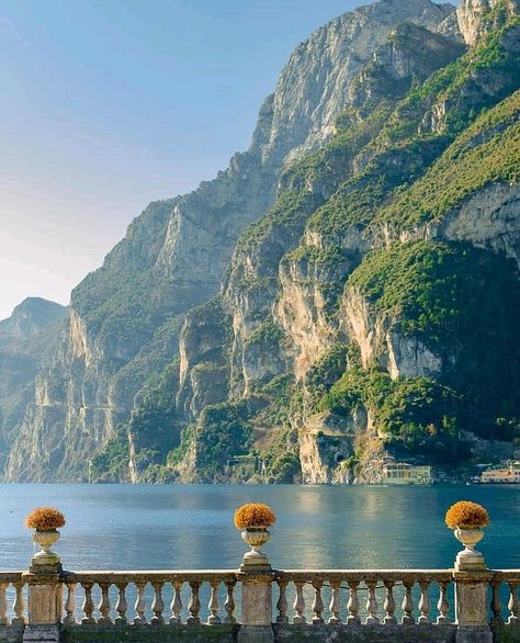 Lac Como, Italy Vibes, Italian Lakes, Italy Aesthetic, Lake Garda, Dream Travel Destinations, Italian Summer, American Beauty, Beautiful Places To Travel