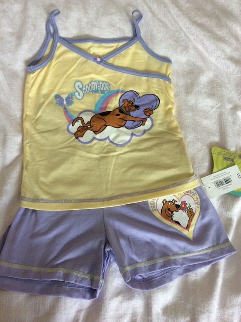 Scooby Doo Pajamas, Scooby Doo Clothes, Y2k Pyjamas, Cartoon Pjs, Cute Short Outfits, Pyjamas Shorts, Summer Pyjamas, Cartoon Clothes, Summer Pjs