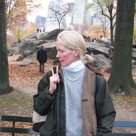 Salt Water New England: Blending In Sloan Ranger, Jack Donnelly, Salt Water New England, New England Coast, Muddy Dog, Preppy Women, London Aesthetic, Aran Sweater, American Classic