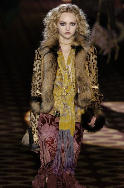 Moda Hippie, Boho Chique, John Galliano, Mode Inspo, Estilo Boho, Roberto Cavalli, Memory Lane, Milan Fashion, Milan Fashion Week