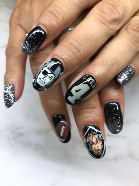 Raiders Nails Designs, Raiders Makeup, Las Vegas Raiders Nails, Raider Nails Designs, Raider Nails, Raiders Home Decor, Raider Tumbler Cup, Raiders Nails, Sports Nails