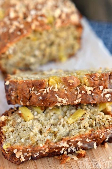 Fresh Pineapple Recipes Fresh Pineapple Recipes, Pineapple Banana Bread, Banana Bread French Toast, Pina Colada Recipe, Pineapple Recipes, Fruit Bread, Make Banana Bread, Best Banana Bread, Banana Bread Recipe