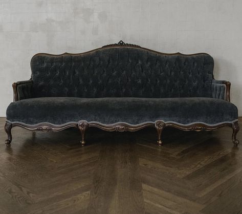 Gothic Sofa Living Rooms, Dark Acedamia Furniture, Black Vintage Couch, Midcentury Modern Goth, Witchy Couch, Dark Academia Sofa, Goth Couch, Gothic Couch, Black Velvet Couch