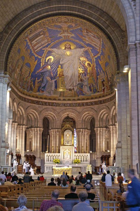 Secre Coeur | Inside the Sacré-Cœur Church Pictures, Montmartre Paris, Sacred Architecture, Sacred Spaces, Church Interior, Cathedral Church, Church Architecture, Sacred Places, Place Of Worship