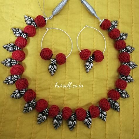 Cotton thread jewellery Cotton Beads Jewellery, Kodi Design, Navratri Jewellery, Rakhi Cards, Thread Beads, Thread Bangles Design, Simple Hand Embroidery Patterns, Fabric Jewellery, Thread Bangles