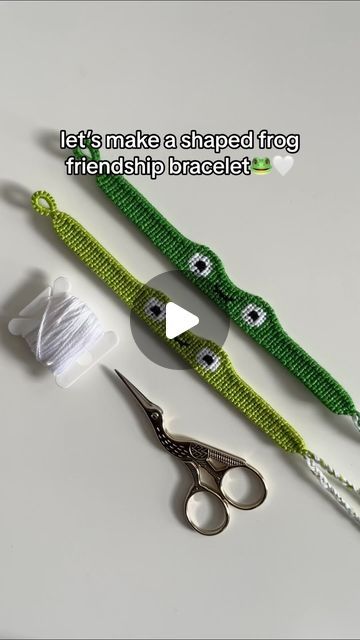 How To Make A Frog Bracelet, Green Resizable Friendship Bracelet, Green Hand-strung Bracelets For Friendship, Frog Friendship Bracelet, Frog Bracelet Pattern, Casual Hand-strung Green Friendship Bracelets, Frog Friendship Bracelet Pattern, Frog Bracelet, Frog Design