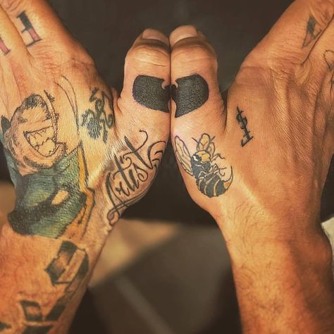 Westside Gunn Tattoo, Rap Tattoo Ideas, Wutang Tattoo, Wu Tang Tattoo, Hip Hop Tattoo, Thumb Tattoos, Acid Bath, Gangsta Tattoos, Mens Wallets