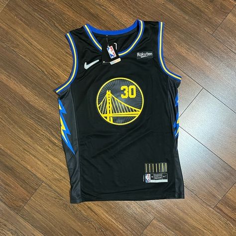 Steph Curry Warriors Jersey Curry Jersey, Warriors Jersey, Curry Warriors, Steph Curry, Retro Modern, Plus Fashion, Fashion Trends, Closet, Fashion Tips