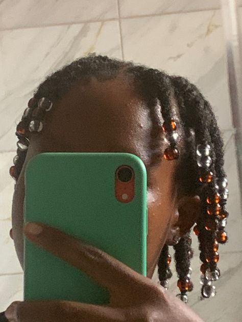 #4c #4chair #beads #shorthairstyles #blackhairstyles 4c Hair With Beads, Short Twists With Beads, Short Cornrows With Beads, Twist Braids Hairstyles Short, Plaiting Natural Hair Styles, Quick Natural Hair Styles Short, Short Protective Styles, Twists With Beads, Hair With Beads