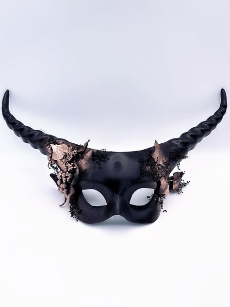 Masquerade mask diy