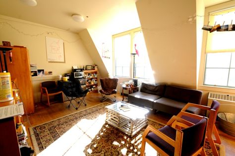 Harvard College Student Blog · Harvard Freshman Housing! Common Room Decor, Dorm Common Room Decor, Harvard University Dorm, Harvard Dorm Room, Harvard Dorm, University Freshman, Room Decor College, University Dorm, University Dorms