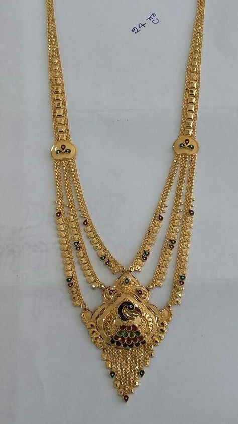 Latest Gold Ranihaar Designs Nakles Set Design, Ranihar Design Gold, Rani Haram Designs Gold, Necklaces Luxury, Haram Designs, Long Haram, Bridal Necklace Designs, Gold Jewels Design, Gold Jewelry Outfits