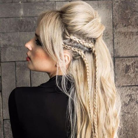 Long Viking Hairstyles Women, Viking Hairstyles For Women, Viking Hairstyles, Mohawk Hairstyles For Women, Look Confident, Medium Hair Braids, Half Updo Hairstyles, Date Hairstyles, Concert Hairstyles