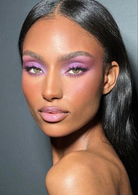 Lilac Eyes, Lilac Eye, Diva Hair, Purple Makeup Looks, Valentino Beauty, Escape Pod, Peach Makeup, Luminous Silk Foundation, Purple Eye Makeup