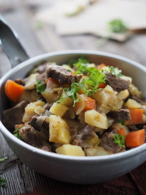 Beef and Vegetable Stew (Brun Lapskaus) - North Wild Kitchen Winter Soups And Stews, Beef And Vegetable Stew, Norwegian Winter, Rich Beef Stew, Norway Food, Norwegian Cuisine, Swedish Cuisine, Wild Kitchen, Norwegian Food