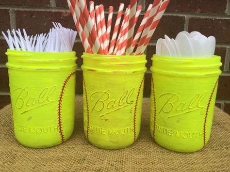 Softball Party Decorations, Softball Birthday Party, Party Decorations Centerpieces, Softball Wedding, Softball Birthday Parties, Softball Birthday, Softball Decorations, Softball Christmas, Softball Party