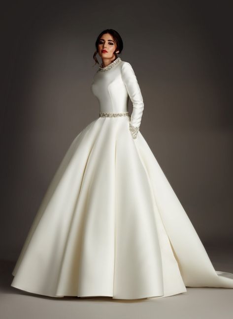 Silk Mikado Wedding Dress, Wedding Dresses Muslim, Satin Ballgown, Mikado Wedding Dress, Queen Wedding Dress, Bride Dress Simple, Modest Wedding Gowns, Muslim Wedding Dresses, Classy Wedding Dress