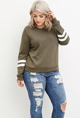 This is one of the plus size outfit ideas for fall that is cute and cozy. Plus-koon Muoti, Winter Wedding Outfits, Plus Zise, Plus Size Fall Outfit, Hipster Grunge, Look Plus Size, Plus Size Fall, Outfit Trends, Plus Size Fashion For Women