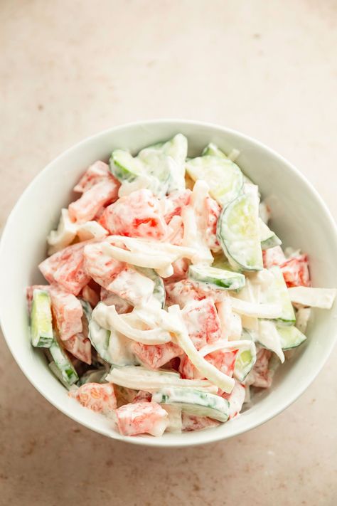 Classic Creamy Cucumber and Tomato Salad – Light and Fresh Cucumber And Tomato Recipes, Tiktok Cucumber Salad, Creamy Cucumber Tomato Salad, Cucumber And Tomato Salad, Cucumber And Tomato, Cucumber Salad Recipe, Creamy Cucumbers, Cucumber Tomato Salad, Cucumber Recipes