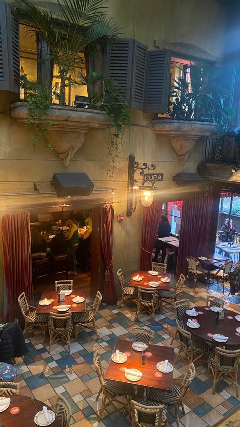 Spanish Cafe Interior, Vintage Mexican Restaurant, Cuban Restaurant Design, Latin Restaurant Design, Latin American Design, Cuban Interior Design, Havana Cuba Aesthetic, Mexican Style Restaurant, Spanish Restaurant Design