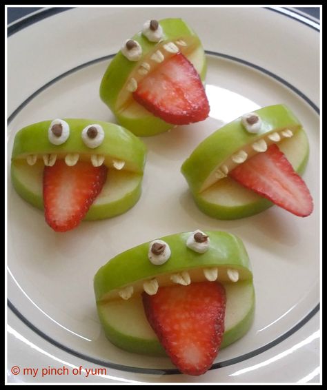 Apple Monsters, Halloween Finger Foods, Halloween Appetizers Easy, Finger Foods For Kids, Kids Halloween Food, Mini Dark, Healthy Halloween Treats, Apple Bite, Appetizers For Kids