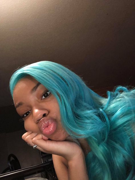 Tiffany Blue Hair, Turquoise Hair Black Women, Turquoise Hair Aesthetic, Teal Hair Black Women, Cyan Hair, Blue Box Braids, Baddie Hair, Types Of Hair Color, Blue Green Hair