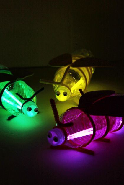 Summer Crafts Magnified Vbs Crafts, Firefly Crafts For Toddlers, Firefly Craft For Kids, Magnified Vbs 2025 Crafts, Vbs 2025 Magnified Crafts, Camp Firelight Vbs Crafts, Insects Craft, Vbs Magnified, Firefly Craft