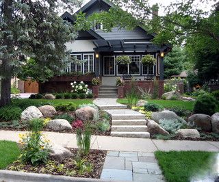 Entryway Plants, Berkeley Craftsman, Bungalow Backyard, Downtown House, Bungalow Landscaping, Craftsman Landscaping, Grey Havens, Craftsman Homes, Architecture Collection