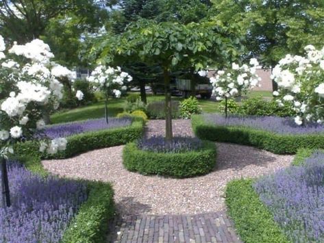 Formal Garden Design, Parterre Garden, Boxwood Garden, Garden Hedges, Courtyard Gardens Design, Topiary Garden, Front Garden Design, Formal Garden, Front Landscaping