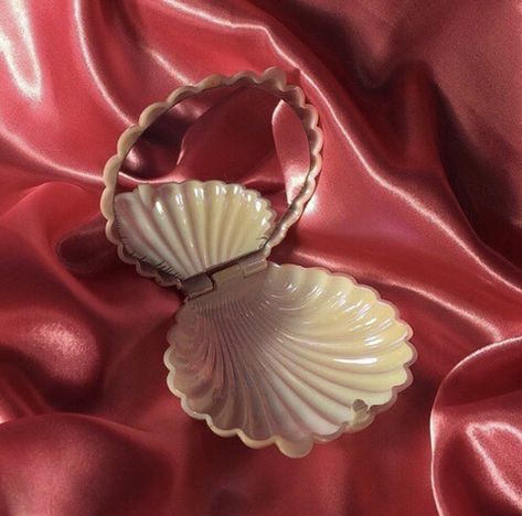 We Heart It, Mermaid, Lost, Satin, Ring, Red, Instagram