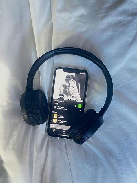 Music On Spotify, Harry Styles, Headphones, Music, Blue